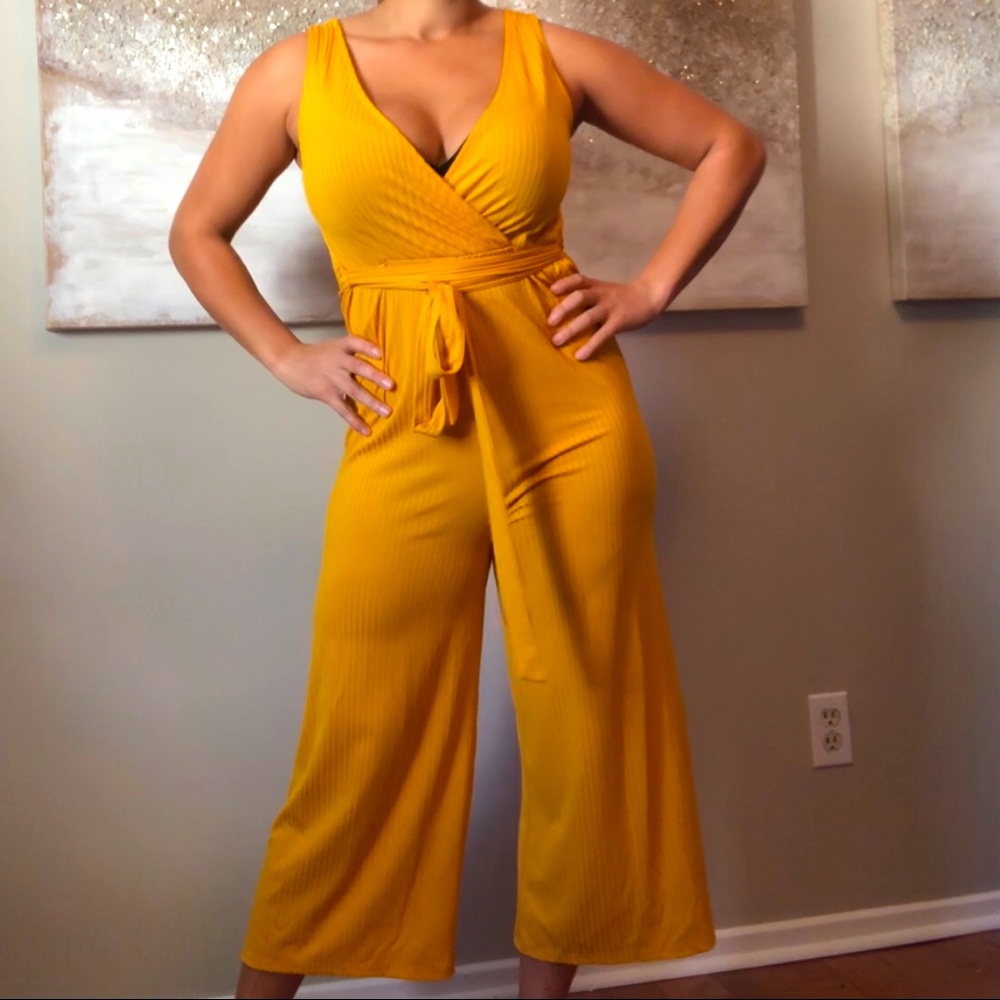 Yellow Sleeveless Jumper